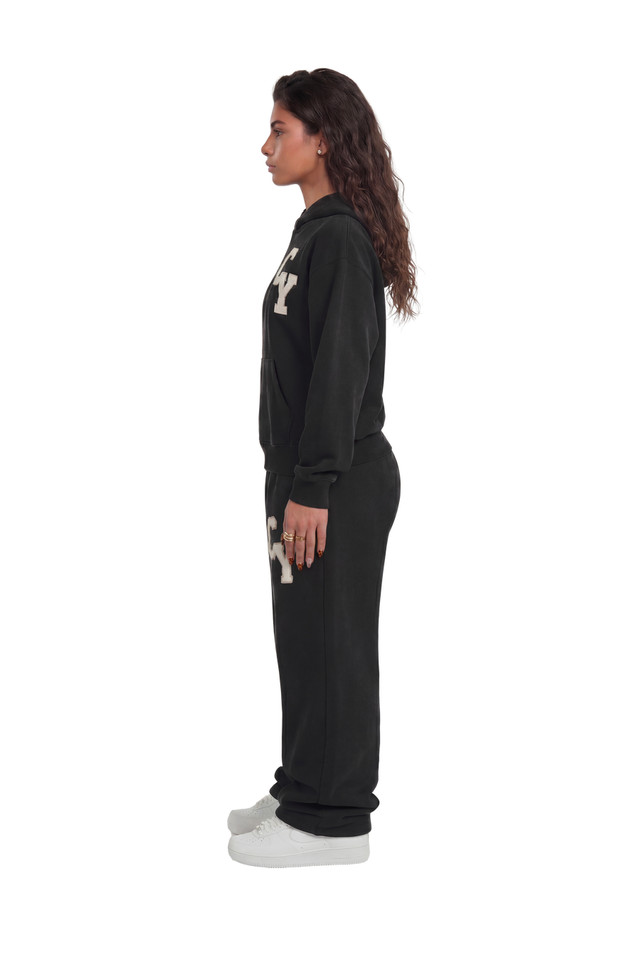 CY Black Joggers porté
