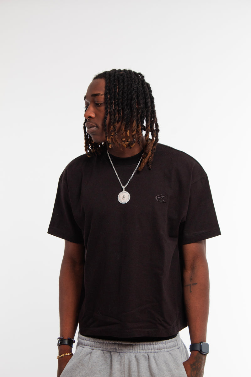 Black Tee