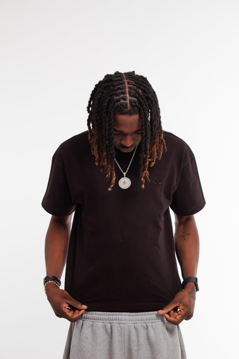 Black Tee
