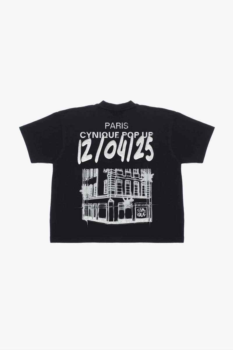 T-shirt pop-up Cynique Paris 12/04/25. Coupe oversize, coton 210 GSM, puff print. Édition limitée streetwear exclusive.